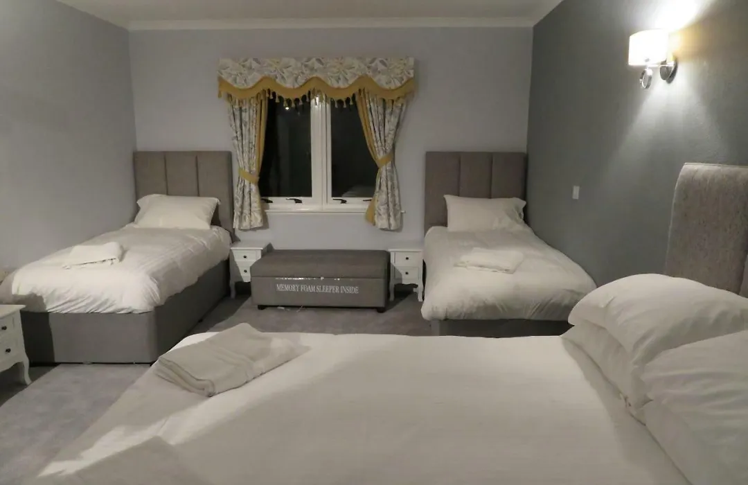 Craigievar Guest House-1
